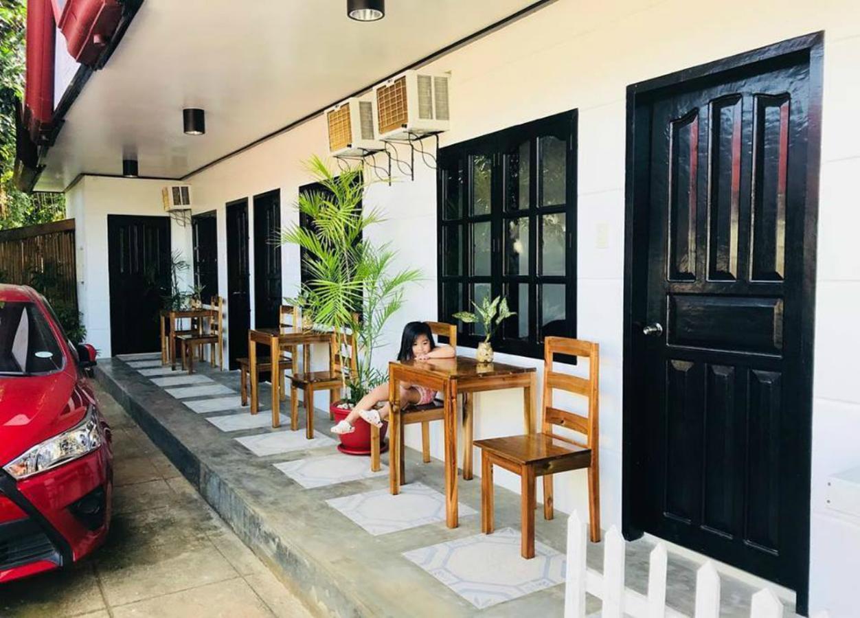 Teresita Pension Puerto Princesa Buitenkant foto
